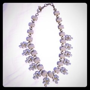 Bijoux Box statement necklace